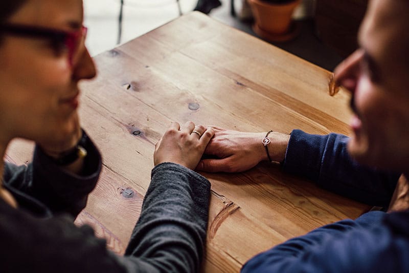 ¿Qué es el pegging? Guía completa para parejas en Ecuador